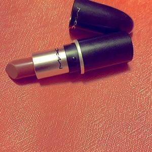 MAC mini lipstick in Whirl NIB